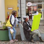 WHT 2025 Zeitungsaktion Beate Denninger und Renate Deissler